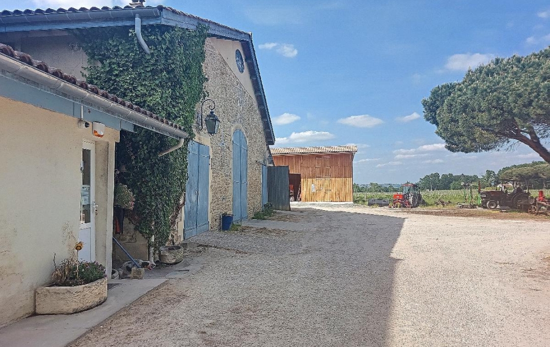 Annonces PESSAC : Maison / Villa | BORDEAUX (33000) | 1 500 m2 | 3 360 000 € 